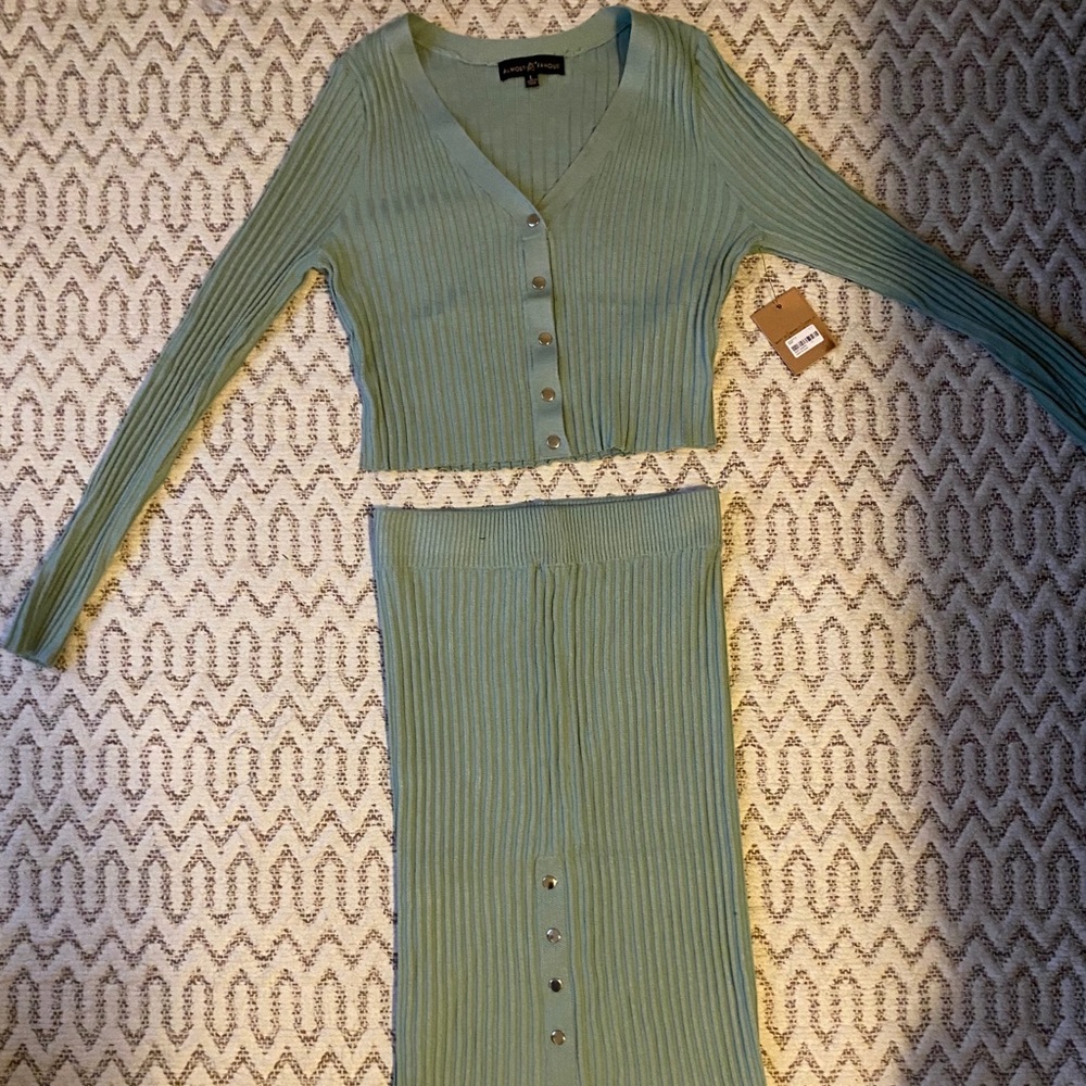 Green 2 piece set